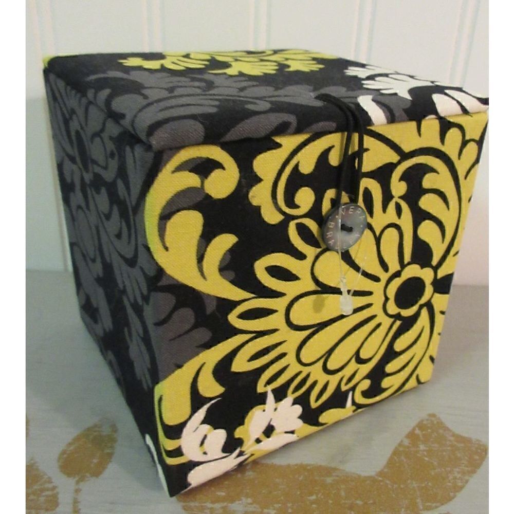 Vera Bradley Baroque pattern box